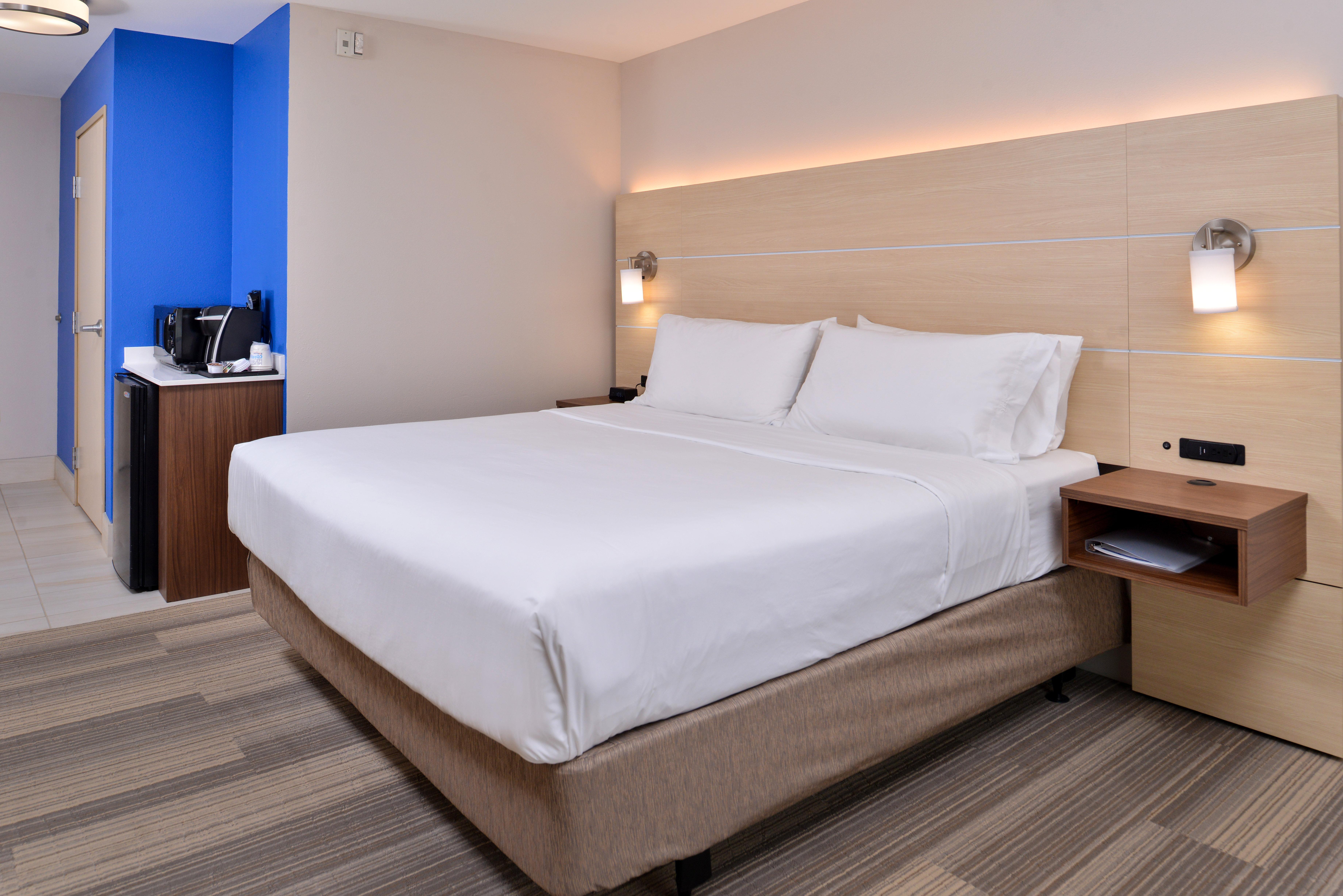 Holiday Inn Express Hotel & Suites Cincinnati - Mason By Ihg Exterior photo