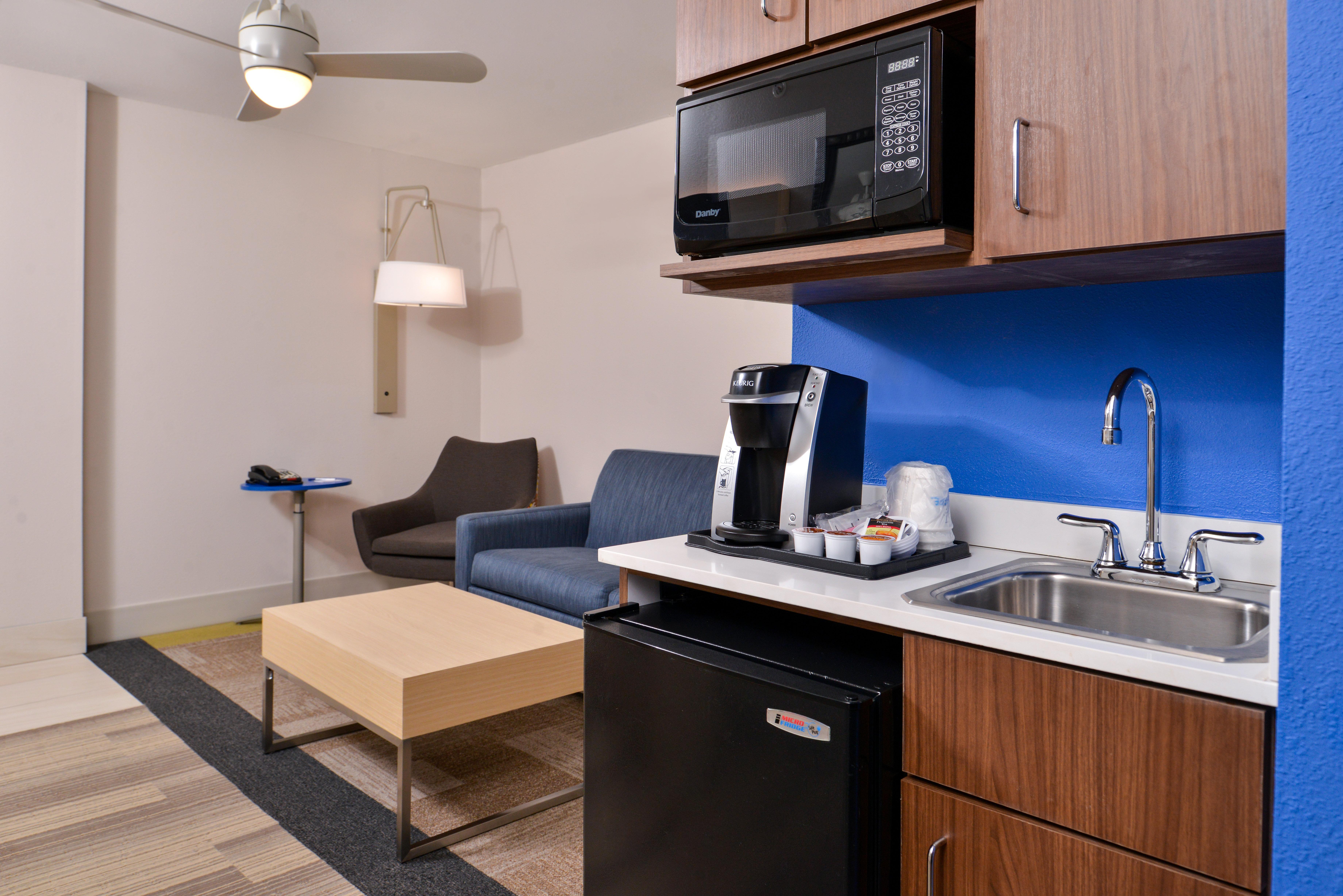 Holiday Inn Express Hotel & Suites Cincinnati - Mason By Ihg Exterior photo