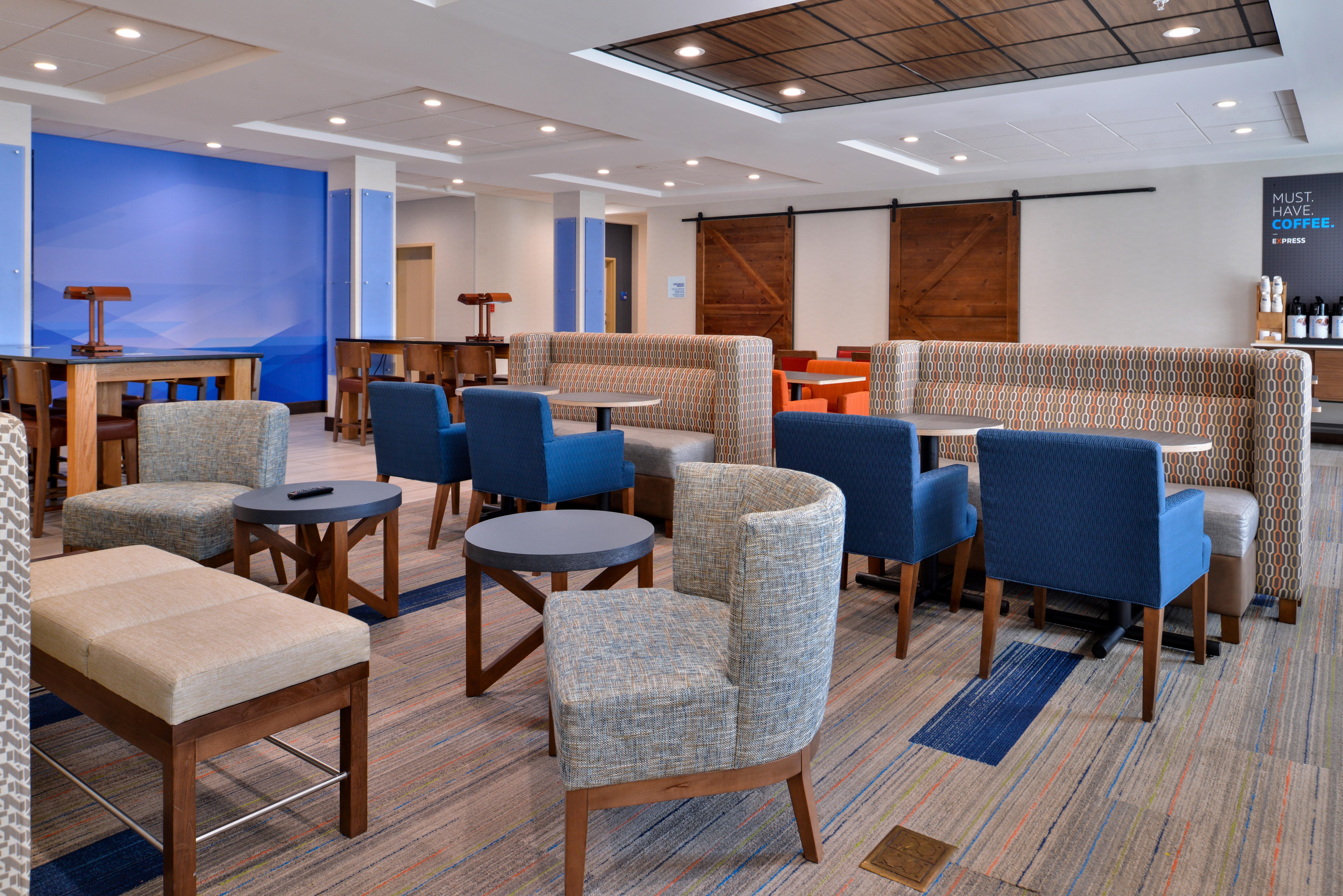 Holiday Inn Express Hotel & Suites Cincinnati - Mason By Ihg Exterior photo