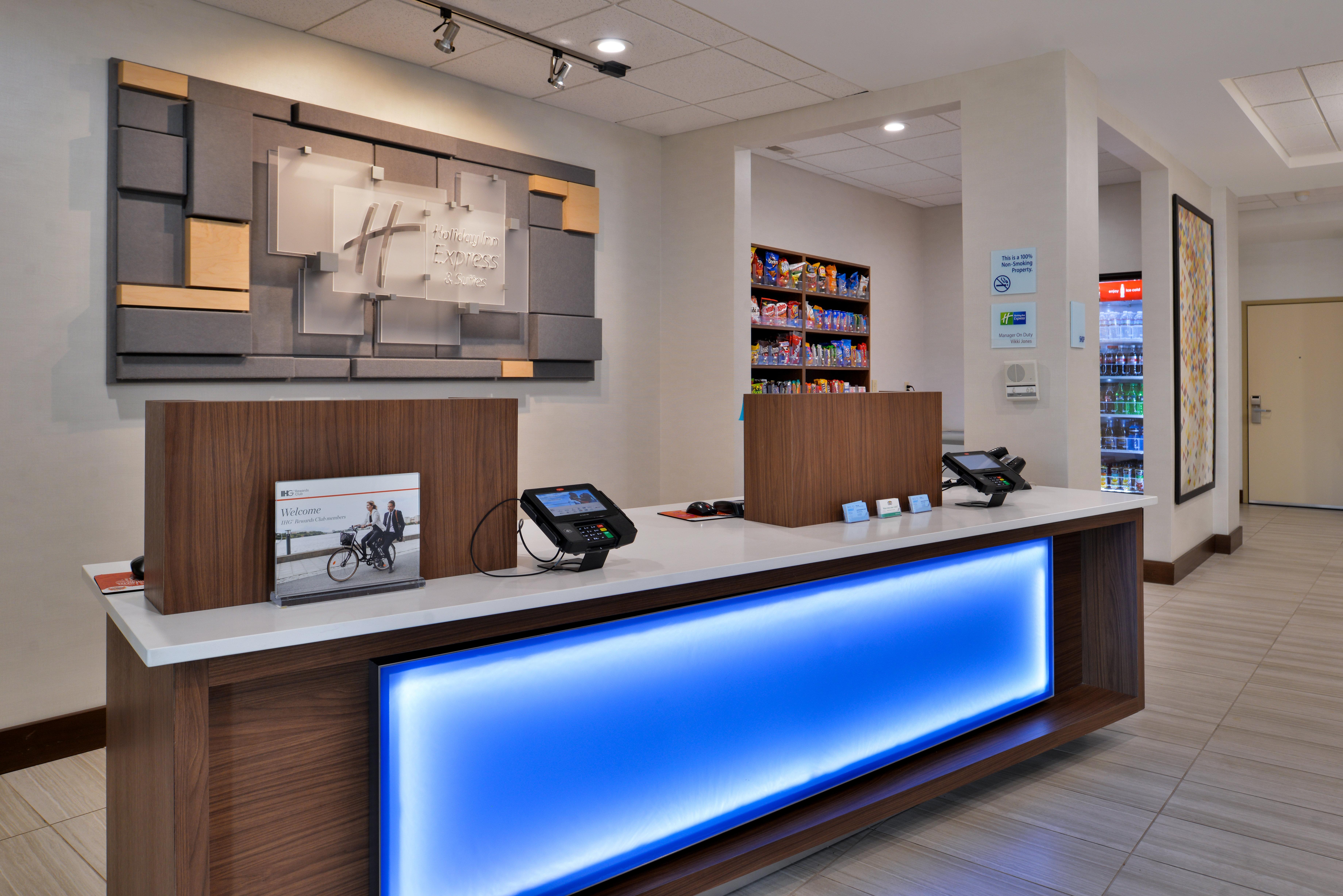 Holiday Inn Express Hotel & Suites Cincinnati - Mason By Ihg Exterior photo