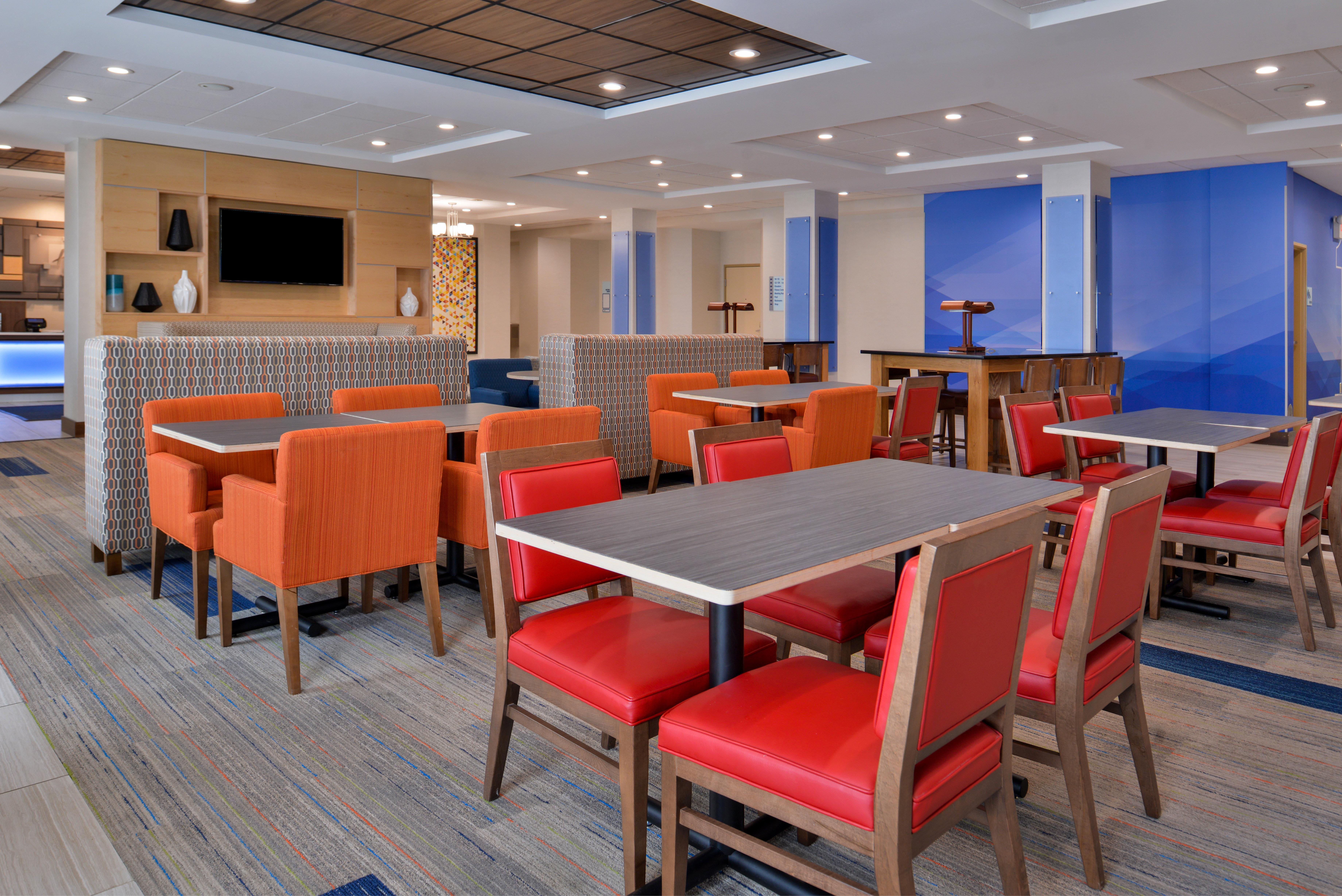 Holiday Inn Express Hotel & Suites Cincinnati - Mason By Ihg Exterior photo