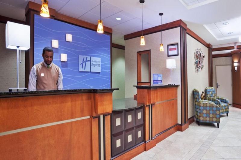 Holiday Inn Express Hotel & Suites Cincinnati - Mason By Ihg Exterior photo